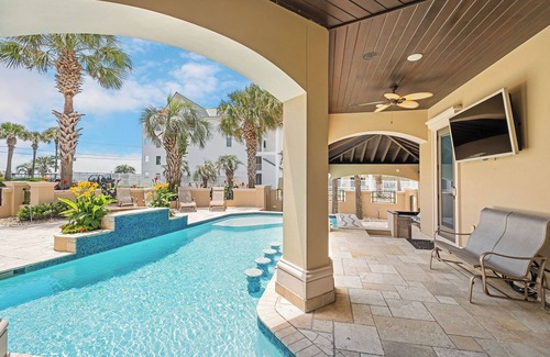 Avalon Beach Estates House | VIlla Capri|Private Beach Access|Private Pool & Golf Cart