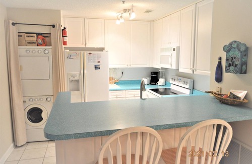 North Topsail Beach Resort | Villa Capriani Resort Ocean Front #2- King SuiteTwo