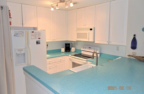 North Topsail Beach Resort | Villa Capriani Ocean Front Resort King Suite 3-4 BR's