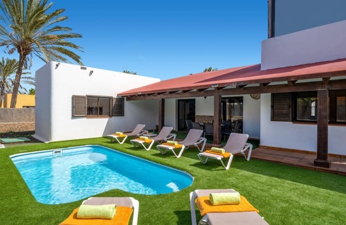 Corralejo Villa | Villa Casablanca by Villa Plus