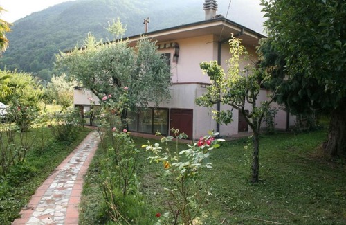 Diecimo Villa | Villa Casciani