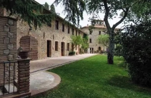 Monte Vibiano Vecchio Villa | Villa Cesari Tiberi - private pool and frescoes