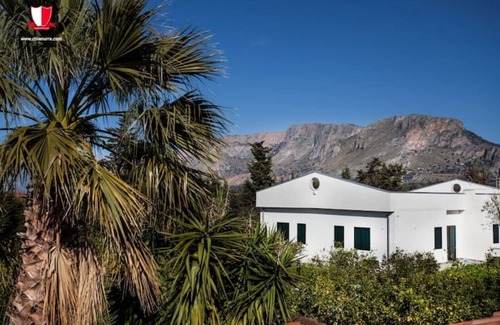 Partinico Villa | Villa 'Chianurrè 2' with Shared Pool, Private Terrace and Wi-Fi