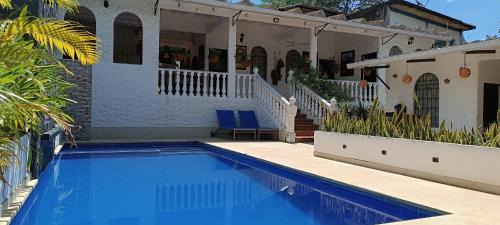 Melgar House | Villa Clara Casa Campestre, Piscina, Naturaleza, Paseo de Río