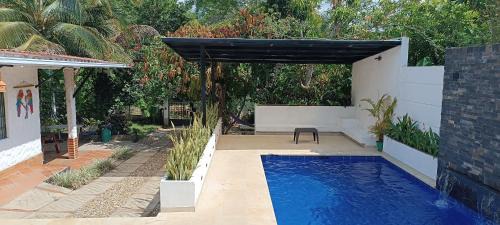 Melgar House | Villa Clara Casa Campestre, Piscina, Naturaleza, Paseo de Río