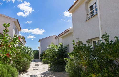 Prunete House | Villa Climatisée T3 Piscine Chauffée Accès Direct à la Plage de Prunete