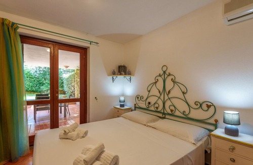 Murta Maria Villa | Villa 'Con Lo Sguardo Su Tavolara' with Terrace, Garden & Wi-Fi
