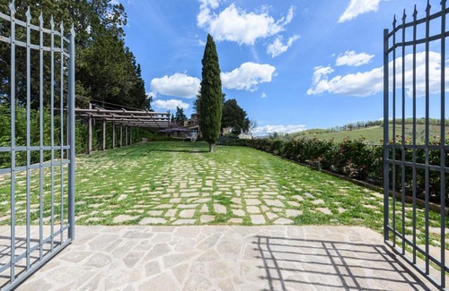 Greve in Chianti Villa | Villa Conca d'Oro by Mmega