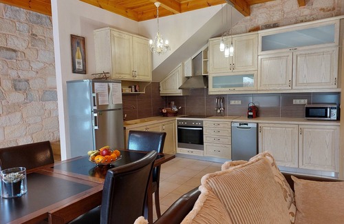 Kato Stalos Villa | Villa Constancia The Most Amazing Villas For You & Your Family