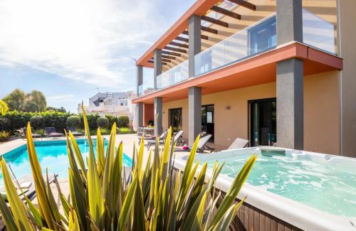 Armacao de Pera Villa | Villa Copacabana by Algarve Vacation