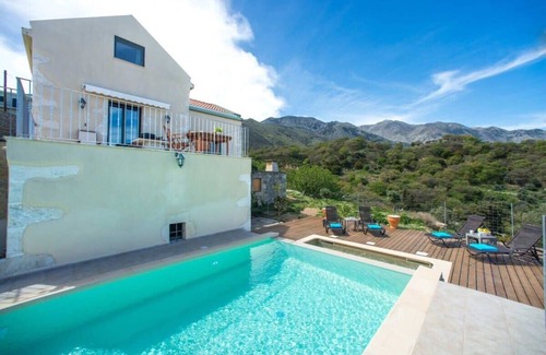 Patima Villa | Villa Cretan View with Heated Swimming Pool