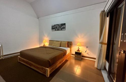 Songan Bed & Breakfast | Villa Dangka mountain view