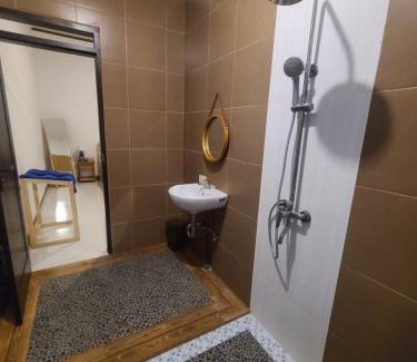 Songan Bed & Breakfast | Villa Dangka mountain view