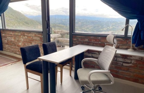 Cuenca Villa | Villa de Lujo en Cuenca con Vista Panorámica