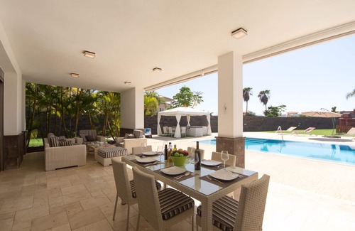 Costa Adeje Villa | Villa Del Duque. Luxury 5 Bedroom Villa. Private Heated Pool. Sea Views.