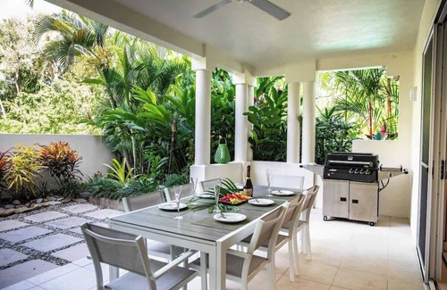 Port Douglas Condo | Villa Del Mar - Beachfront Port Douglas