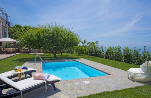 Praiano Villa | Villa Dolce Vita as the name says