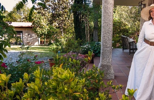 Gondomar Villa | Villa Donas in the Rias Baixas between sea and mountain with saline pool.