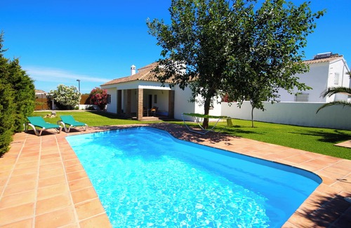 Los Canos de Meca House | VILLA EL ACEBUCHE NEXT TO THE BEACH