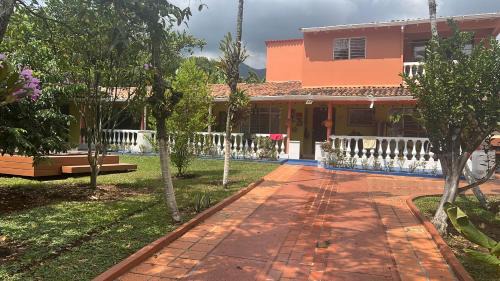 Cali House | Villa El Rio