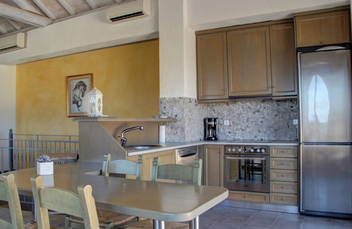 Xamoudochori House | Villa Elaiona in countryside with mountain views