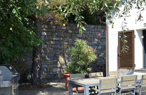 Civezza Villa | Villa Elisa is a modern house with 4 bedrooms air conditioning a private pool