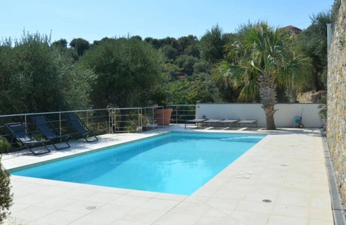 Civezza Villa | Villa Elisa is a modern house with 4 bedrooms air conditioning a private pool