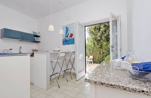 Santa Marinella Villa | Villa Emma - Beautiful villa overlooking the sea and a short walk from the beach