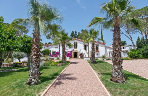 Tordera Villa | Villa 'Encanto' with Mountain View, Wi-Fi and Air Conditioning