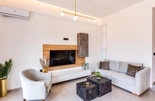 Malia Villa | Villa Envy by Villa Plus