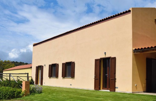 Teulada Villa | Villa Ericina a two-minute walk from Tuerredda beach