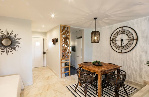 Cascais House | Villa facing golf with great comfort and 5 min from the beach