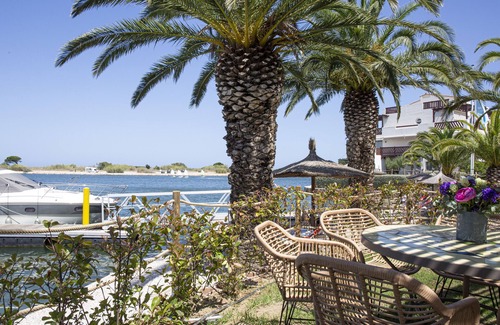Saint-Cyprien Plage Villa | Villa facing the lagoon with private pontoon - La Casita de la playa