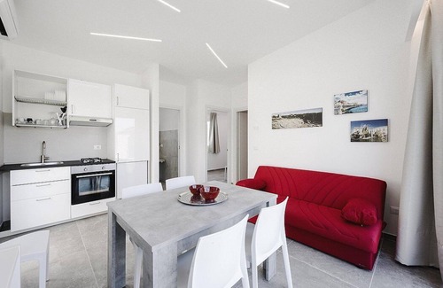 Syracuse Villa | Villa Fanny: A bright one-story villa surrounded by the greenery, with Free WI-FI.