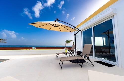 Sandy Hill Villa | Villa Farina in the Farrington