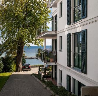 Sassnitz Villa | Villa Friede-Marie - App Finja Hafen-Ostsee-Blick