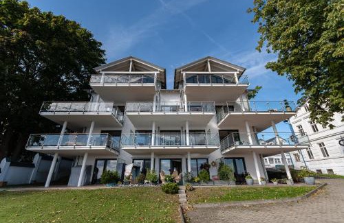 Sassnitz Villa | Villa Friede-Marie - App Finja Hafen-Ostsee-Blick
