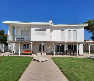 Quartu Sant'Elena Villa | Villa Fronte di Mare