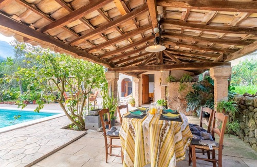 Soller House | Villa Frontera with Saltwater Pool