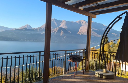 Perledo Villa | Villa gli Ulivi - Bariloche Lake & Mountain View