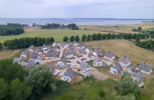 Am Salzhaff House | Villa Haffblick - Ferienhaus mit Kamin, Sauna und Meerblick