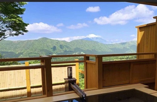 Hakone House | Villa Hot Spring LakeMt Fuji View / Ashigarashimo District Kanagawa