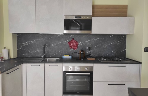 Locate Varesino Apartment | Villa I Sette Pini Splendid modernly furnished penthouse.