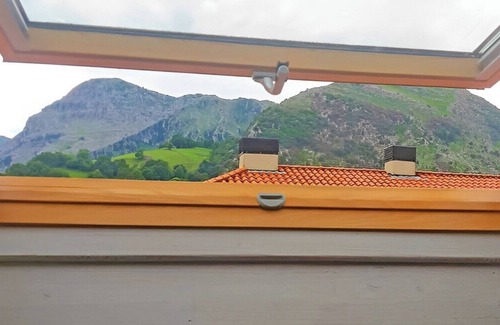 Arredondo House | Villa in Arredondo. Arredondo between rivers and mountains, 20 minutes from the beaches.