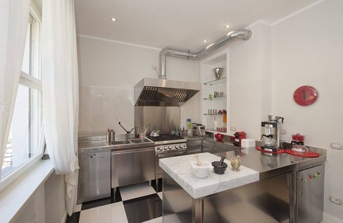 Baveno Villa | Villa in Baveno with 5 bedrooms sleeps 10