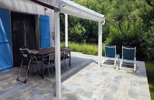 Bruniquel Villa | Villa in Bruniquel by Aveyron River