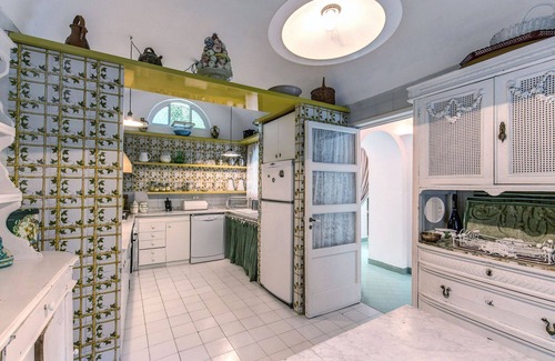 Marina Piccola Villa | Villa in Capri with 5 bedrooms sleeps 10
