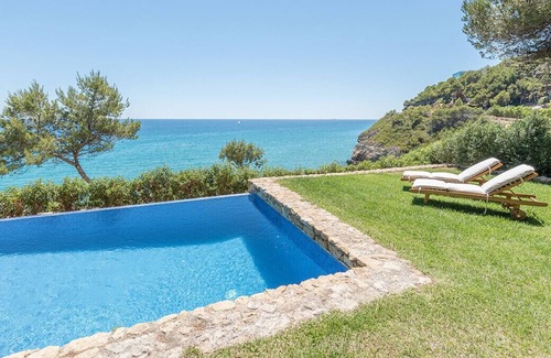 Tamarit Villa | Villa in front of the Sea in Tamarit - Tarragona · VILLA DALI