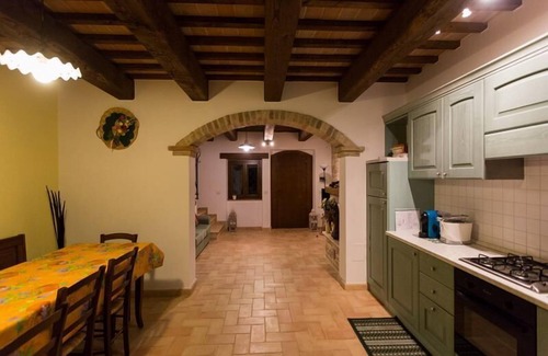 Montelparo House | Villa in Le Marche with stunning views