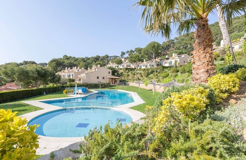 Llafranc Villa | Villa in Llafranc with Sea Views & Pool